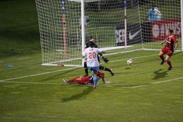 16强赛亮点、八强战悬念，这里为你一网打尽｜泛亚电竞（配图示意）
